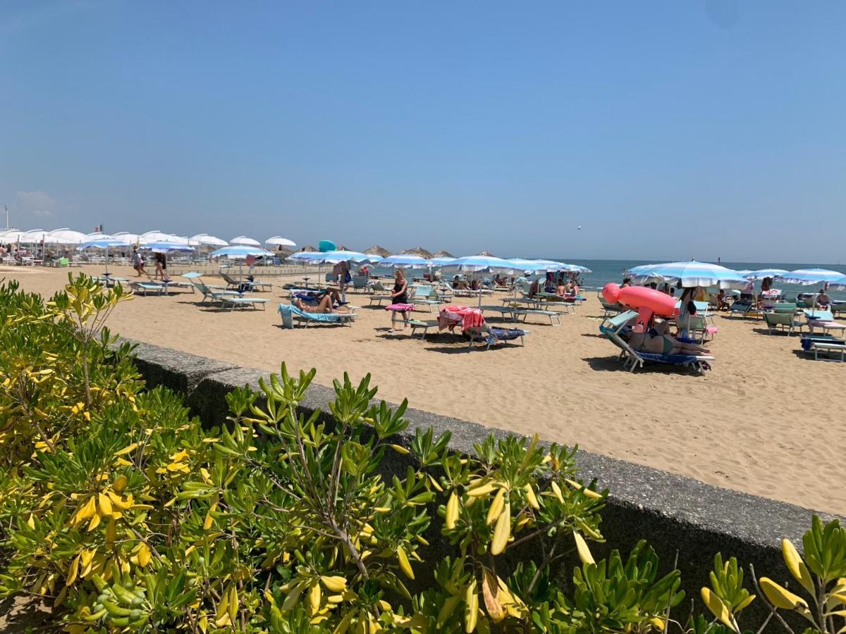 Penthouse Bellavista Apartment Lignano Sabbiadoro Luaran gambar