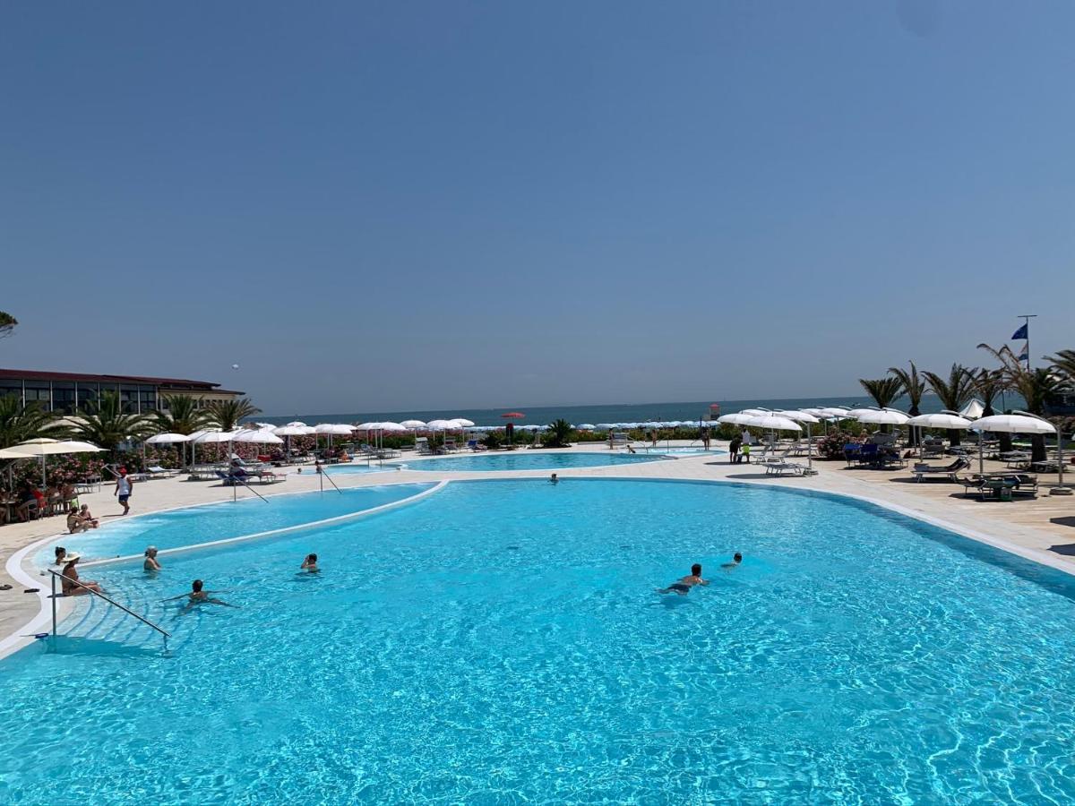 Penthouse Bellavista Apartment Lignano Sabbiadoro Luaran gambar
